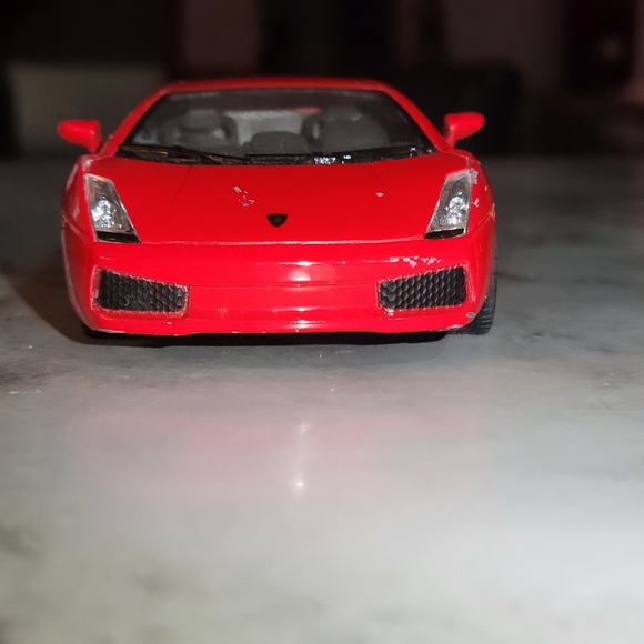 Kinsmart Red 5" Lamborghini Gallardo 1: 32 Scale - Picture 3 of 5